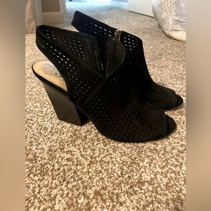 Size 9.5 Vince Camuto gently worn